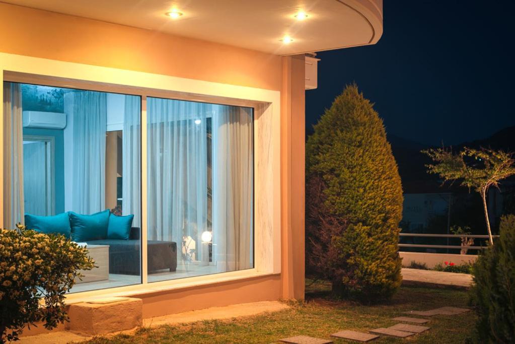 فيلا El Mare Seaside Retreats - Bespoke Luxury Getaways يميناريا المظهر الخارجي الصورة